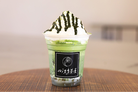 わらび餅ドリンク（濃い抹茶）